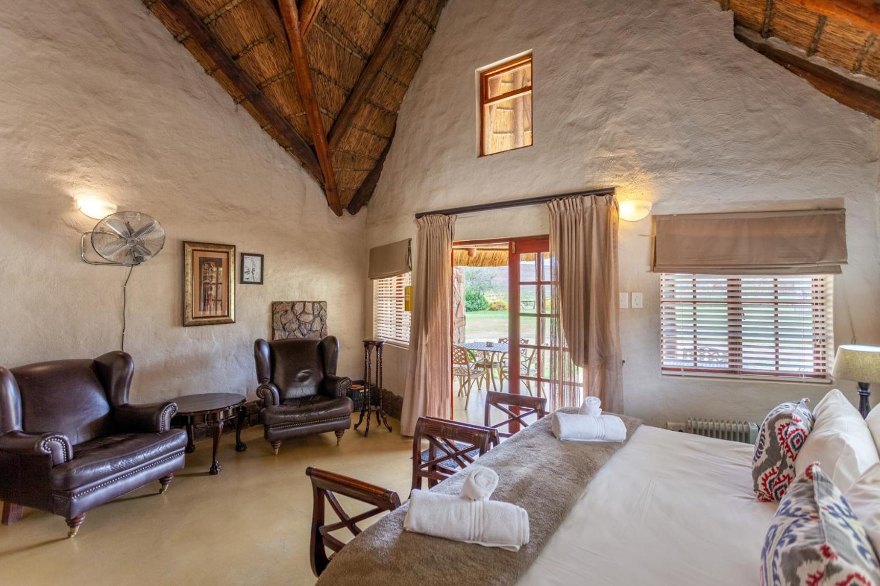 Aquila Private Game Reserve & *